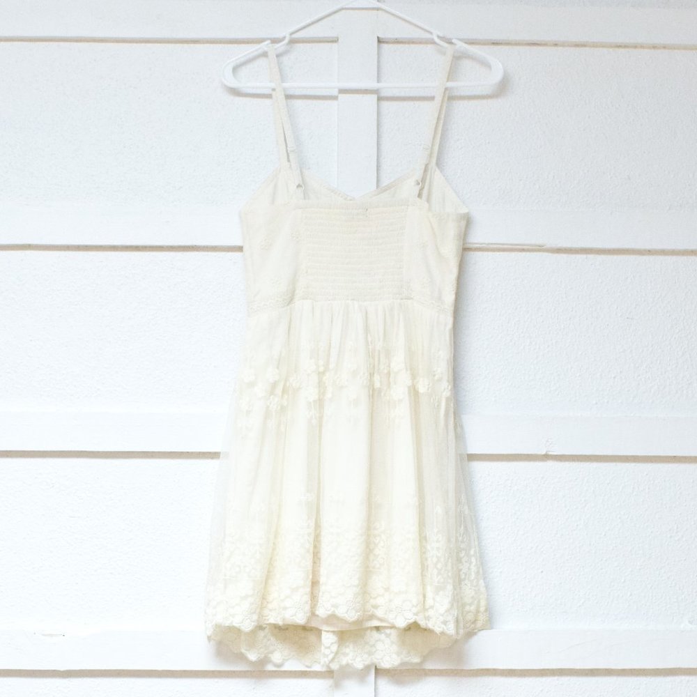 NWT AMERICAN EAGLE Ivory Embroidered Floral Crochet Tulle Sundress | Size S - Picture 2 of 7